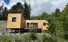 Petit Chalet neuf avec jardin - La montagne Sud